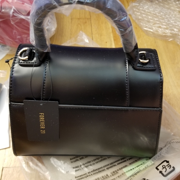 Forever 21 Black Handbag Satchel - Picture 4 of 5